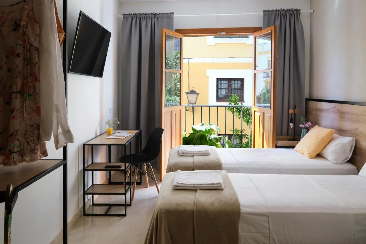 Sweet Sevilla Suites 3*, Seville